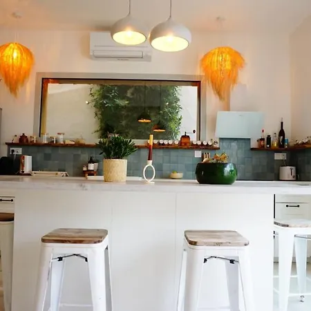 Hébergement de vacances Superbe Maison à 5 Min De Bordeaux *